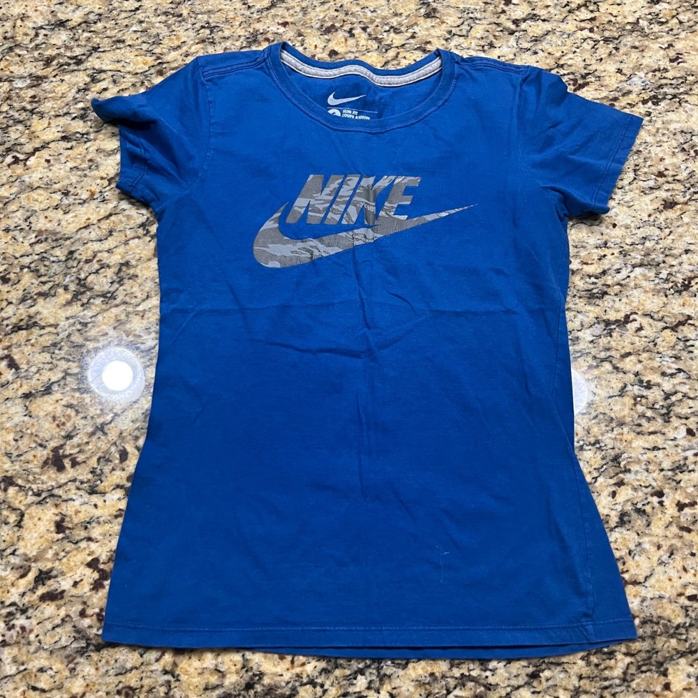 Nike Womens‎ Slim Fit Graphic Tee Blue Camo Swoosh Logo T-Shirt Small